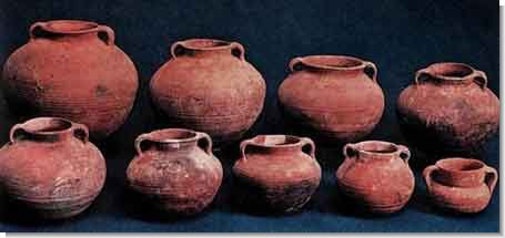 Появление керамической посуды, сосуды X-VIII вв. до н.э.